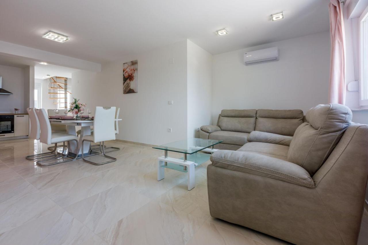 Apartments Cvetkovic Crikvenica Kültér fotó