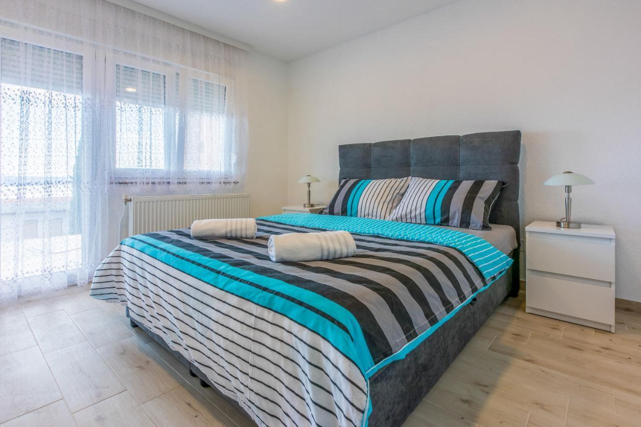 Apartments Cvetkovic Crikvenica Kültér fotó